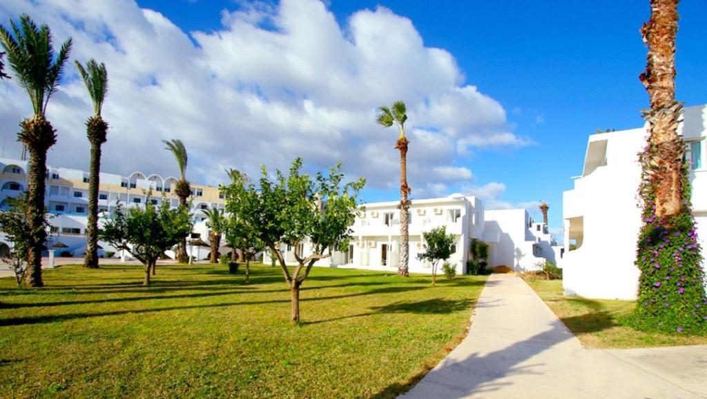 Hotel Best Beach- Family Only Chott Meriem Exterior photo