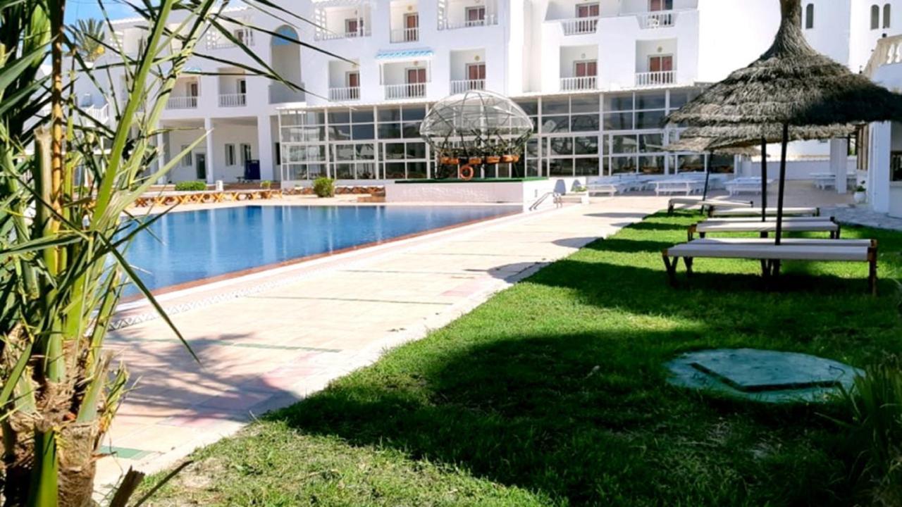 Hotel Best Beach- Family Only Chott Meriem Exterior photo